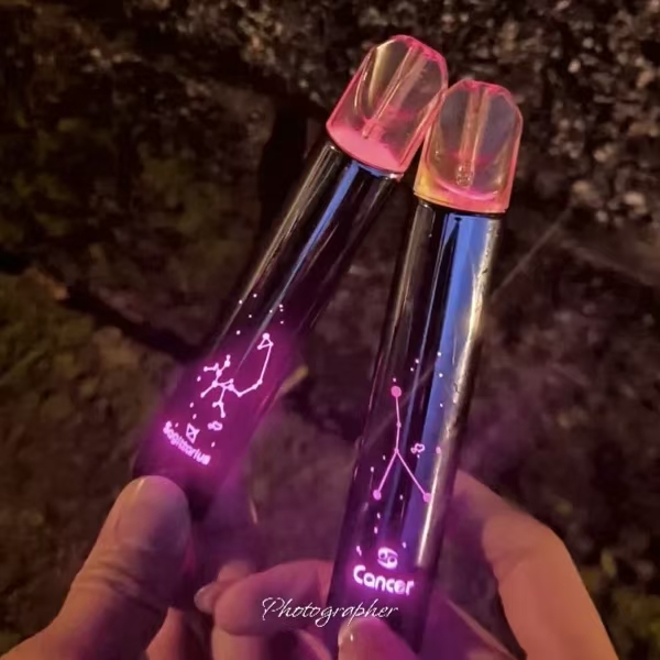MOS爅嘶十二星座發光主機 結合科技與星座美學 LED炫彩燈效